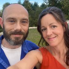 How does half marathon training affect body composition and weight?