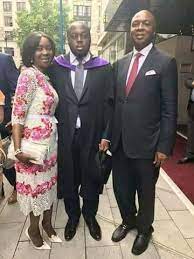 Saraki was born in london and consequently possesses dual citizenship of nigeria and the united kingdom. Photos Bukola Saraki His Wife And Daughters At Son S Graduation From The London School Of Economics