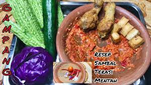 Tambahkan kacang goreng dan sambal goreng teri medan siap disajikan. Resep Sambal Terasi Mentah Sambal Dadakan Simple No Ribet Dan Enak Youtube