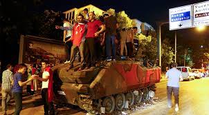 Kerim eren, gözyaşları içerisinde 15 temmuz gecesini anlatıyor. Kriko Ve Oksijen Kaynagiyla Tank Acma Girisimi 15 Temmuz Dosyasi