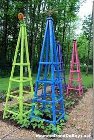 20 Easy Diy Trellis Projects To Really Prop Up Your Garden Diy Garden Trellis Obelisk Trellis Diy Garden Projects