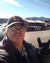 This Professor Screams "Hello!" At The Beginning Of Every Lecture. But It's  Actually For A Really Sweet Reason.