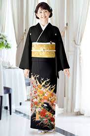相田翔子のおすすめ留袖 黒留袖 色留袖レンタルは晴れ着の丸昌 横浜店 相田翔子 黒留袖 留袖