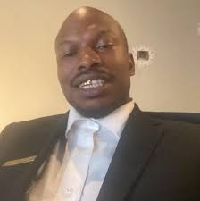 Jalen Milroe's hand size is slightly under 8 3/4 inches. No current  starting QB in the NFL has hands smaller than 9 inches. We'll see how much  this impacts Milroe's draft stock🧐