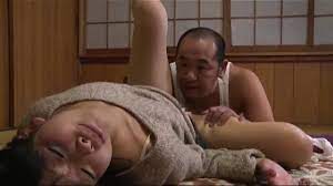 Putri marah pada ibu untuk seks ayah tiri - TNAFlix.TV