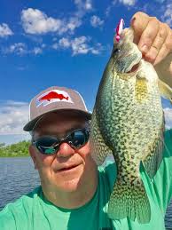 This fish net works better than a live well. Tied to my yak last week and  at end day the fish were hearty & releasable. Clam Fish Well @ Amazon $20  https://www.amazon.com/Clam-10472-4567-0790-Fish-Well-Floating/dp/B017BT198O/ref=asc_df_B017BT198O/?tag  ...