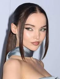 Last Millennials/Zillennials turning 30 in 2026. Can you name at least 5  without googling? (1996 babies) : r/generationology