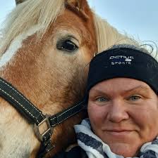 Engelchen-Likör + Weihnachten = perfect Match! 😇 Die Kombination von  weißer Schokolade und Amaretto vereint in einem Likör ist einfach  unschlagbar und mit dem Monsieur Cuisine brauchst du nur 10 Minuten  Zubereitungszeit.