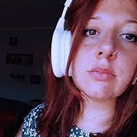 Candice Swain's Instagram, Twitter & Facebook