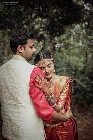 Love Story Shot Bride And Groom In A Nice Outfits Best Locations Weddingnet Pre Wedding Photoshoot Outdoor Wedding Photoshoot Kerala Wedding Photography