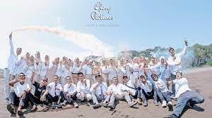 The theme was created with travelers, explorers and adventure related businesses in mind. Video Buku Tahunan Sekolah 2020 Smk Bantarkalong Kelas Rpl 1 Ali Creator Youtube