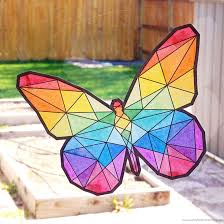 Plus, they should all require minimal supervision, so parents can bask in the glory of ac for a minute while the kids have fun: Easy And Fun Summer Arts And Crafts For Kids Messy Little Monster