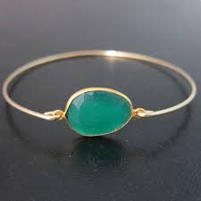 Green Onyx Bracelet Gold Filled Onyx Bangle For Women Onyx Etsy In 2020 Onyx Jewelry Gemstone Bangle Bracelets Green Stone Bracelet