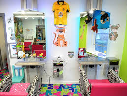 Thre's also a good chance kids will feel more like they're in a toy store than a hair salon—tipperary is stocked with candy, toys, video games and all sorts of goodies that are available for purchase. Children S Salon Noah S Ark Has Special Way Of Helping Kids With Autism Have Their Hair Cut Manchester Evening News
