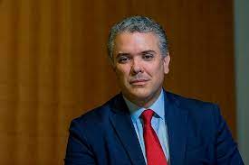 President ivan duque, 44, said he was flying with several senior officials when the helicopter was hit by gunfire in the southern catatumbo region, which borders venezuela. Apoiado Por Ex Presidente Uribe Direitista Duque E Internacional
