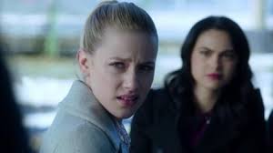 Vizionează Capitolul Unsprezece Pană La Riverdale și Inapoi Episodul 11 Din Sezonul 1 Riverdale The Hills Have Eyes The Lost Weekend