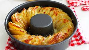 Couronne De Pommes De Terre Roties Recettes Mag Recette Couronne De Pommes Pommes De Terre Roties Pomme De Terre Au Four