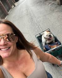 Anyone have a good recommendation for a vet for a dental cleaning that  isn't insanely priced? While I love Good Vets for everything, the quote I  got for a dental cleaning is