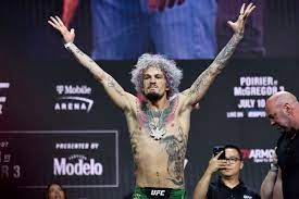 Stephen thompson runs hills in the heat. 6dz9edjrxrkajm