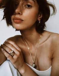 Gem Island Sage Ring in Metallic