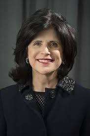 Sarah Vance's Instagram, Twitter & Facebook