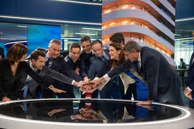 Faroek özgünes wordt bijgeschoven als anker. Nieuwsankers Openen Studio Van Vtm Nieuws In Antwerpen Foto Pzc Nl
