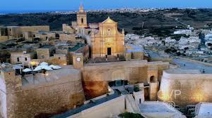 The area has been inhabited since the bronze age, and in the medieval era it was known as the gran castello. Victoria Cittadella Gozo 27 08 2017 Youtube