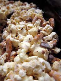 13 Crazy Awesome Popcorn Recipes For Netflix Marathons Snacks Food Sweet Snacks
