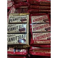 Makanan yang berasal dari biji coklat ini telah melalui berbagai proses hingga berbentuk batangan atau bubuk yang. Coklat Langkawi Whittakers 150gm 250gm