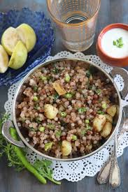 Sabudana Khichdi Recipe Maharashtrian Sabudanyachi Khichadi Recipe In 2020 Recipes Sabudana Khichdi Cooking Recipes