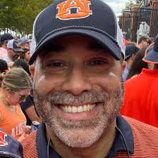 Needing a list of contractors that build new homes.