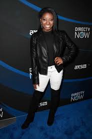 Simone biles had an early contender for the best photo of super bowl sunday before the game even started. 27 Short Celebrities We Love Celebs You Didn T Know Were Short