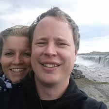 Hi. I have a problem with my connection with my Samsung Galaxy S21 5G. I ve  connected it with the right cable at my third channel but my phone doesnt  support the