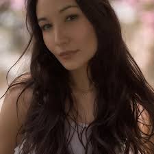 Jenn Powers's Instagram, Twitter & Facebook