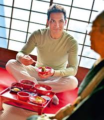 Mit vegan for youth motiviert attila hildmann menschen, eine 60 tage triät zu machen. Vegan For Fit Von Attila Hildmann Bio Gemuse Pflanzen Bei Baldur Garten