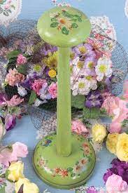 Vintage Home Painted Daisy Hat Stand Www Vintage Home Co Uk Art Deco Hats Hats Vintage Hat Stands