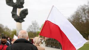 Sprawdź najnowsze i najciekawsze materiały przygotowane przez redakcję w dziale dzień flagi. 2 Maja Obchodzimy Dzien Flagi Rzeczypospolitej Polskiej