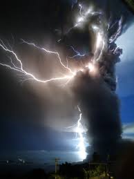 Philippines is on alert as the taal volcano threatens to erupt. Taal Volcano Eruption Being Hit By Lightning Pics
