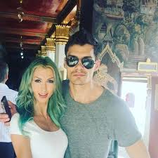 Maybe you would like to learn more about one of these? Ultimele Stiri Mondene Din Romania Stiri Si Poze Cu Vedete Romanesti Click