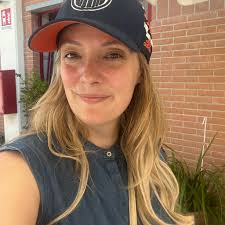 It's nice to travel with someone you love and have fun with. 5 more days  with this little beauty. 😍🔥