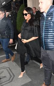20 may have seemed like a hollywood event from the outside, but for those inside, it was an intimate and warm gathering of many of the close. See Meghan Markle S Casual All Black Nyc Baby Shower Outfit Photos