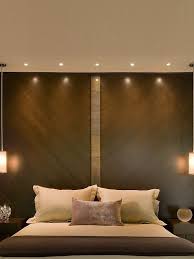 Romantic Bedroom Decor With Simple Details And Dim Lighting Romantic Bedroom Bedroom Design Couple Bedroom
