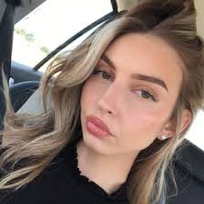 Lilly Morrison's Instagram, Twitter & Facebook