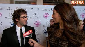 Josh groban has one of the most amazing voices in the music industry today. Josh Groban Gushes Over New Gf Kat Dennings Guess Who Set Them Up Youtube