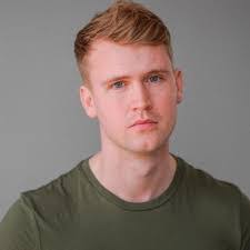 Scott Howlett's Instagram, Twitter & Facebook