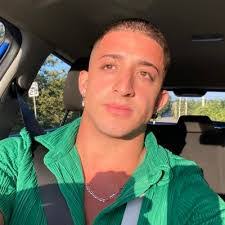 Ryan Claunch's Instagram, Twitter & Facebook