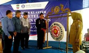 Download mp3 ayam petelur tasik dan video mp4 gratis. Kendalikan Inflasi Bank Indonesia Bina Peternak Ayam Petelur Di Ciamis Harapan Rakyat Online