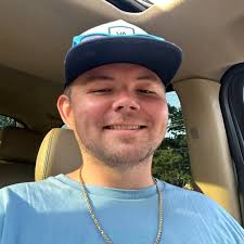 Why KC not giving Kelce the ball🤷🏽‍♀️any other time he'd have 100  yards🤦🏽‍♀️ Taylor not at the game 🤔🙄