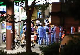 大宮の人質立てこもり、１８時間以上が経過 埼玉県警、年齢不詳の男説得中 交通規制でバス以外通れず 2021年6月18日 (金) Jgtrm78sivf7jm