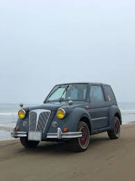 三菱パジェロ jr フライングパグをレインブーツネイビーで刷毛塗り全塗装 刷毛 ハケ ローラーで車をdiyで全塗装しよう 三菱パジェロ 車 パグ